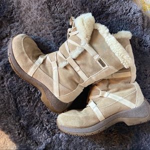 ULU Sherpa Lined waterproof Boots